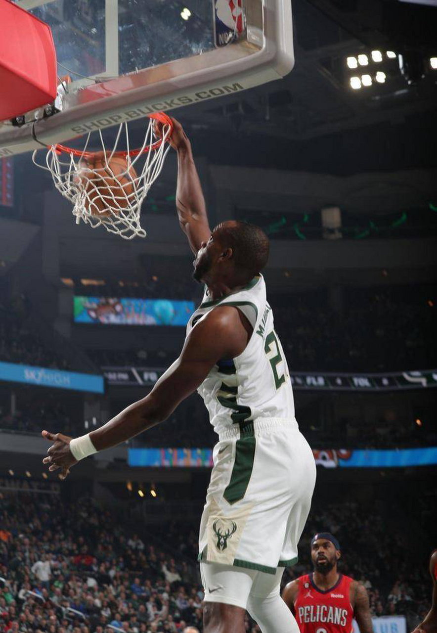 国王逆转雄鹿,锡安刷新纪录 国王逆转雄鹿,锡安刷新纪录