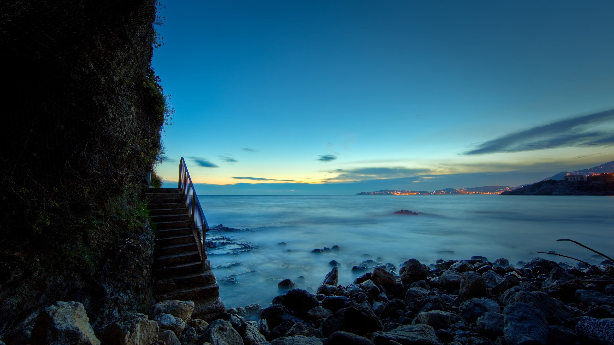 当楚阿梅尼出现在德意对决中，一场时空错位的足球奇迹