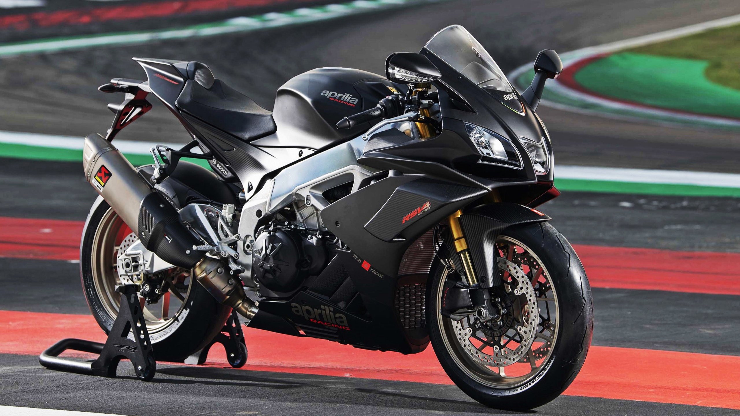 当库有引力降临五棵松,北京队与猛龙队共谱的跨洋传奇