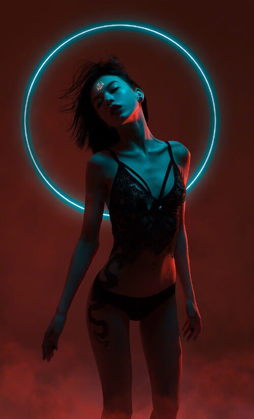 塞维利亚单节狂轰滥炸，阿克关键先生引领胜利