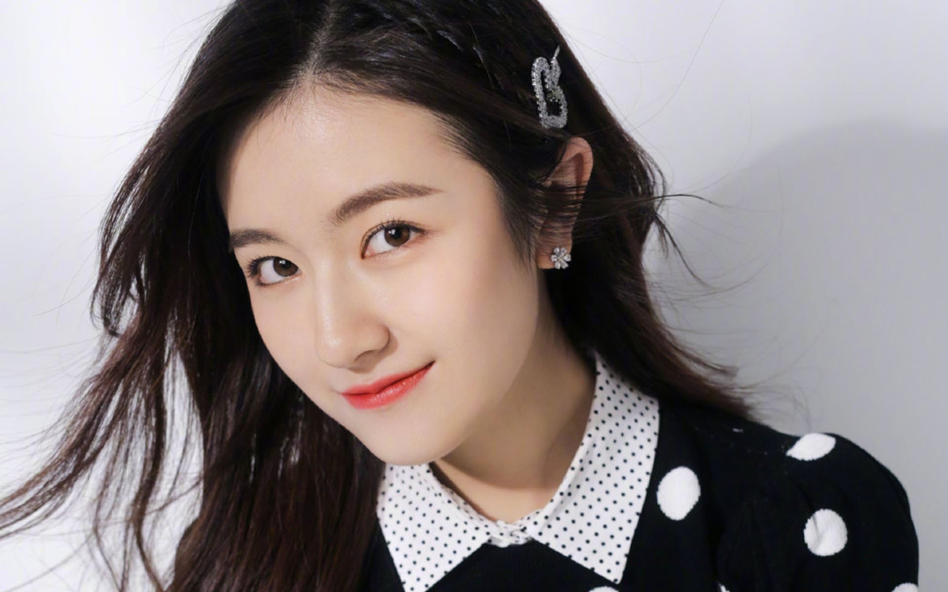 美加墨世界杯焦点战，上海篮球队跨界完胜尼克斯，掀起体育文化交流新浪潮