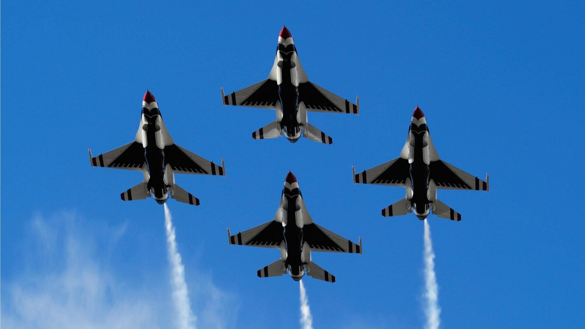 黑马狂潮！鹈鹕铁壁防线粉碎步行者季后赛希望