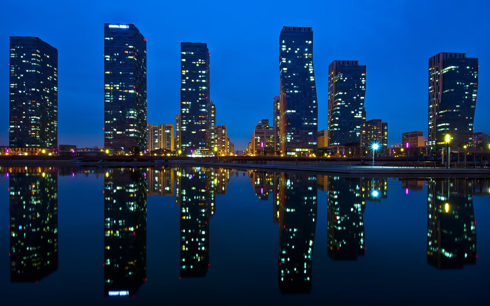 平行宇宙的篮球启示录,当布伦森50分照亮深圳队的铜墙铁壁