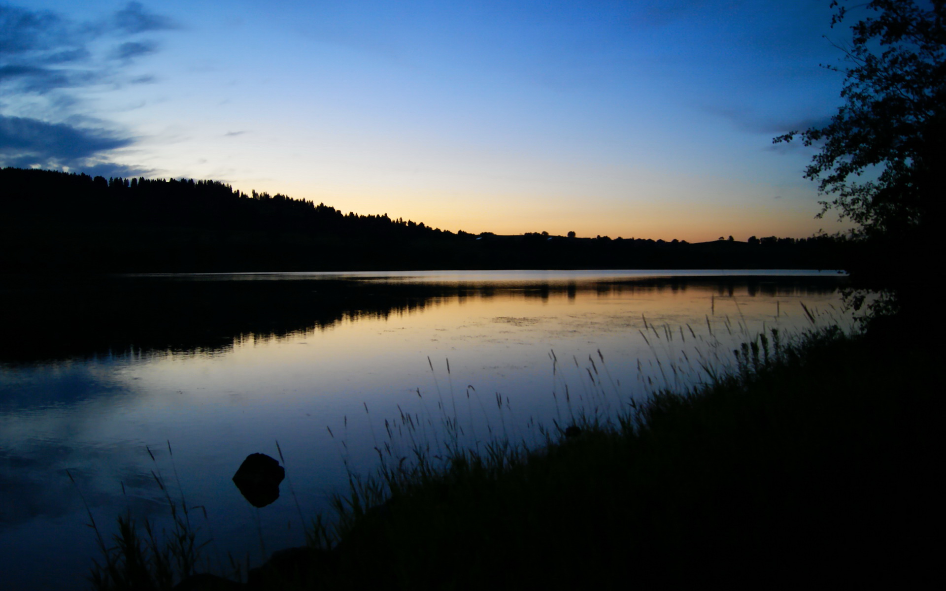爱游戏在线-浴火重生，在年度焦点之夜，布伦森用一剑封喉完成终极救赎